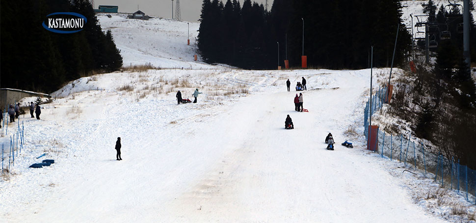 Türkiye’nin kış turizm merkezlerinden Ilgaz Dağı Kayak Merkezi’ne gelenler umduğunu