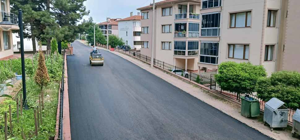 Karabük’ün Safranbolu ilçesinde ihtiyaç duyulan tüm mahallelerin yollarında yenileme çalışması