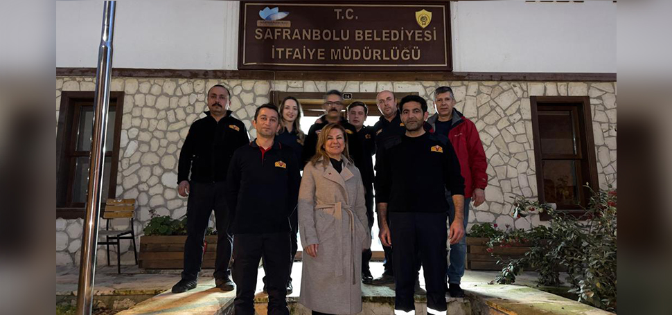 Safranbolu Belediye Başkanı Elif Köse yılbaşı gecesi görevli olan personelleri