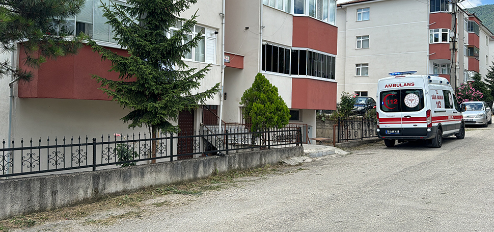 Karabük’ün Safranbolu ilçesinde yalnız yaşayan yaşlı adam evinde ölü bulundu.