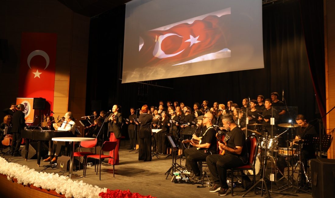Karabük’te Lise Öğrencilerinden Muhteşem Sanat Gecesi Karabük/Safranbolu Borsa İstanbul Güzel Sanatlar Lisesi, Ortaöğretim Genel Müdürlüğü koordinesinde