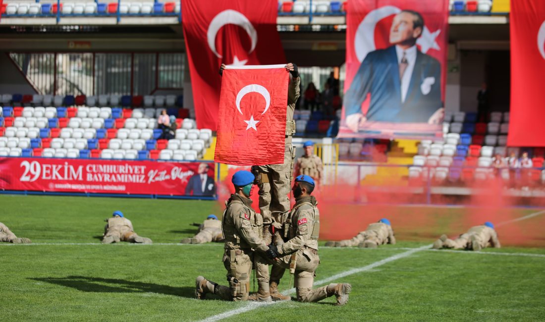 Karabük’te Cumhuriyet’in 102. yıl dönümü kutlandı Karabük’te 29 Ekim Cumhuriyet Bayramı ve Türkiye Cumhuriyeti’nin 102. yıl
