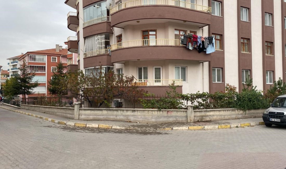 Çankırı’da bir şahıs kavga ettiği eski eşini bıçaklayarak öldürdü. Bıçakla