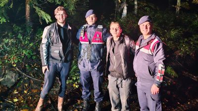 Bartın‘da mantar toplamak için gittikleri ormanda kaybolan 2 genç, jandarma,