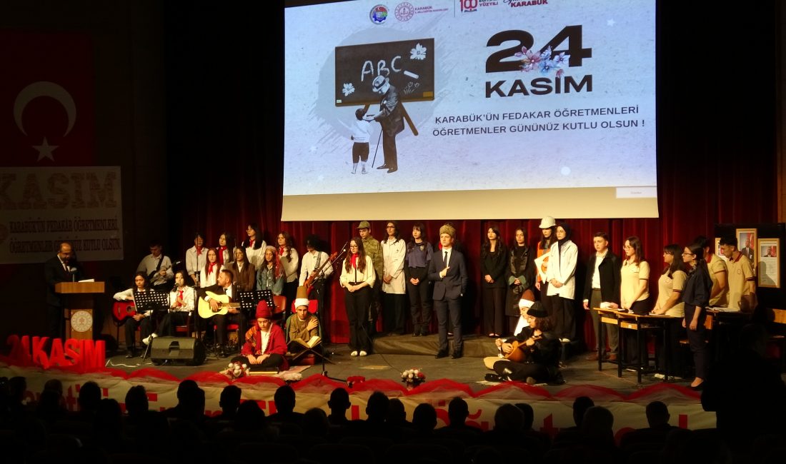 Karabük’te lise öğrencileri tarafından, 24 Kasım Öğretmenler Günü dolayısıyla “Maziden