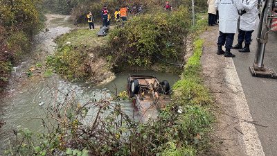 Bartın’da dere yatağına devrilen otomobildeki karı koca hayatını kaybetti, 1