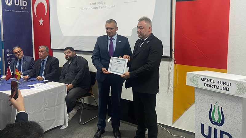 UID Ruhr Bölgesi Olağan Genel Kurulu Almanya’nın Dortmund şehrinde, delegelerin