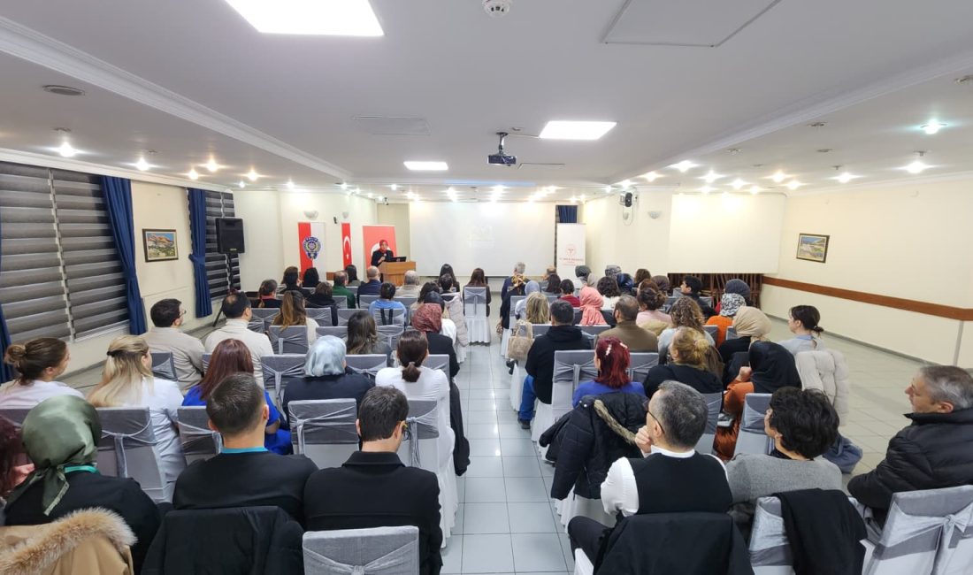 Karabük İl Sağlık Müdürlüğü tarafından, doğum sırasında bebeklerde gelişebilecek solunum