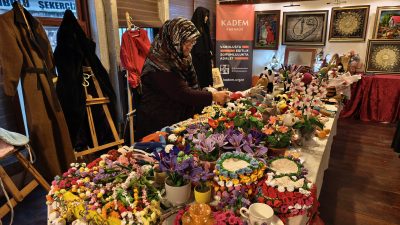 Karabük‘te “Kadınlar ve Çocuklar Birlikte Öğreniyor” projesini tamamlayan kadınlar, hazırladıkları