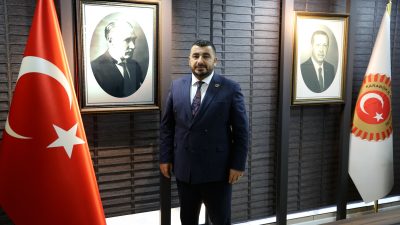 &nbsp; İl Genel Meclis Başkanı Ahmet Okan Kirman, 1 Mayıs