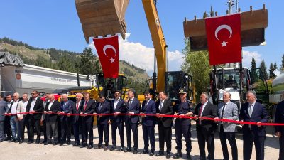 Karabük İl Özel İdaresi bünyesine kazandırılan 13 yeni iş makinesi