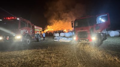 Karabük‘ün Eflani ilçesinde çıkan yangında yaklaşık 3 bin balya ot