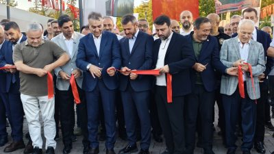 Karabük‘te 5000 Evler Has Bahçe Sosyal Tesisleri düzenlenen törenle açıldı.