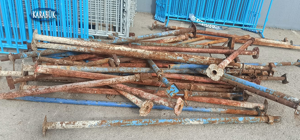 Karabük’te öğrenci yurdu inşaatından hırsızlık yaptığı gerekçesiyle gözaltına alınan 4