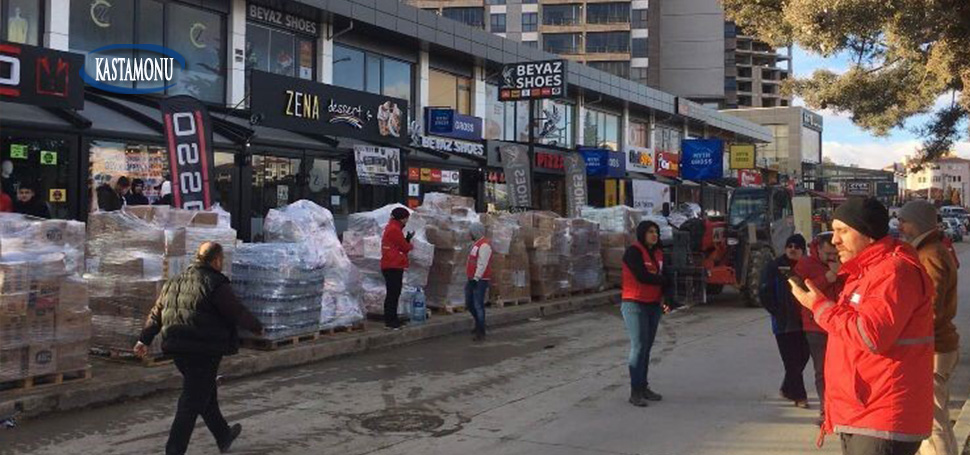 Kastamonu’dan ‘asrın felaketi’nin yaşandığı deprem bölgesine 59 tır yardım malzemesi