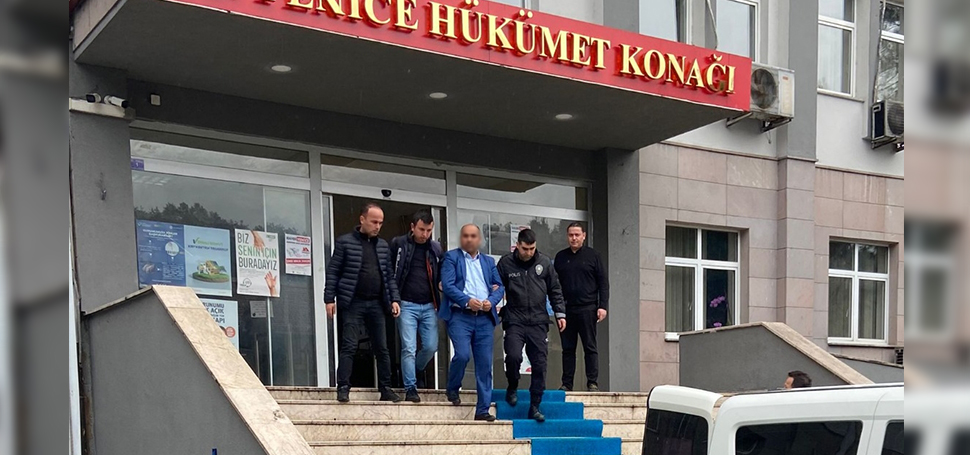 Karabük’te iş bulmayı vadettiği kişileri dolandırdığı iddiasıyla gözaltına alınan şüpheli