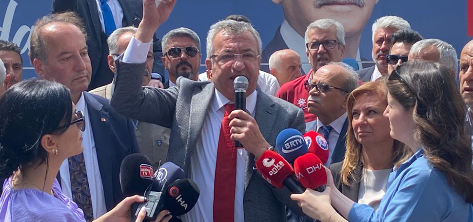 Cumhuriyet Halk Partisi Grup Başkanvekili ve İstanbul Milletvekili Engin Altay