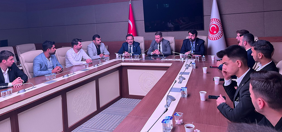 AK Parti Karabük İl Gençlik Kolları teşkilatı TBMM’de AK Parti