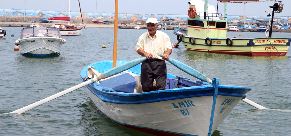 Düzce’de çocukken babasından öğrendiği balıkçılığı Türkiye Taşkömürü Kurumundan emekli olduktan