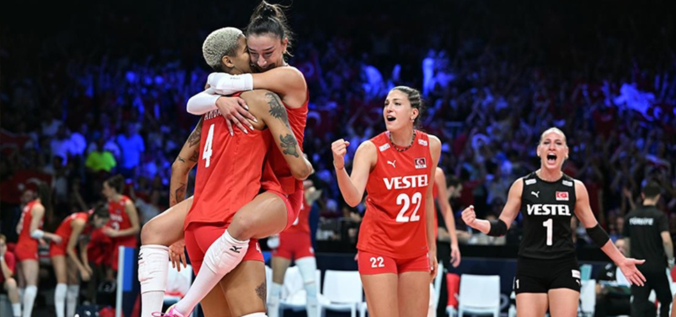 2023 CEV Avrupa Şampiyonası’nın finalinde Sırbistan’ı 3-2 yenen A Milli