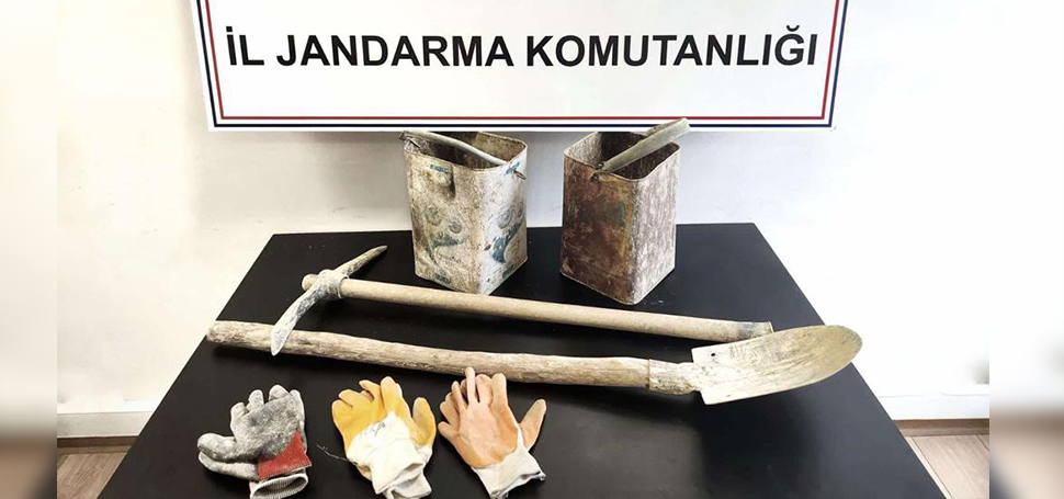 Karabük‘te kaçak kazı yapan 4 kişi suçüstü yakalandı. Edinilen bilgiye