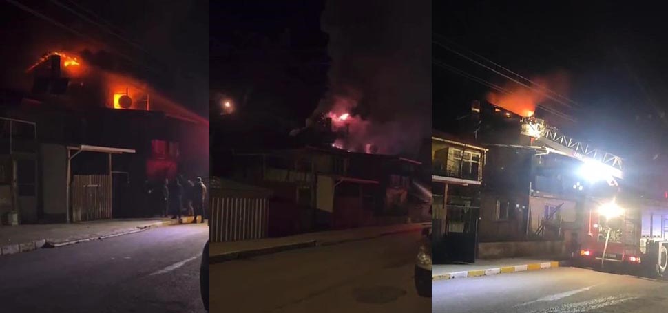 Karabük’ün Eskipazar ilçesinde iki katlı ev alevlere teslim olurken dumandan