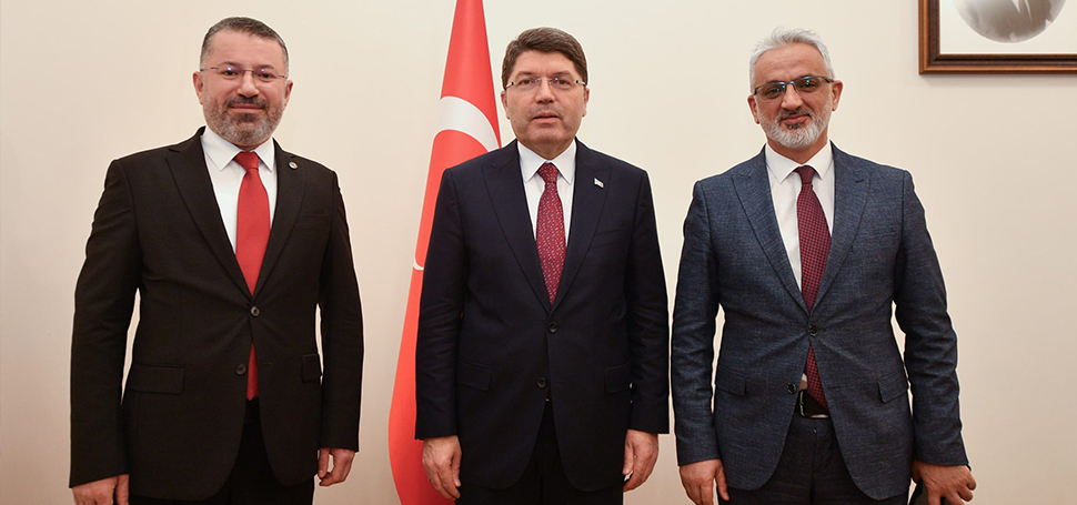 Karabük Üniversitesi Rektör Prof. Dr. Fatih Kırışık, Adalet Bakanı Yılmaz