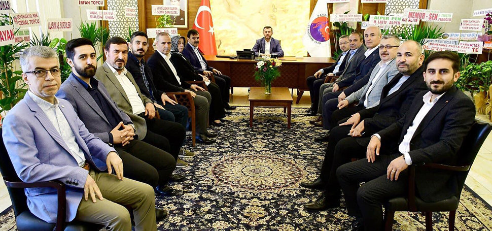 MEMUR-SEN İl Başkanı Öz ve Yönetiminden Başkan Çetinkaya’ya Hayırlı Olsun