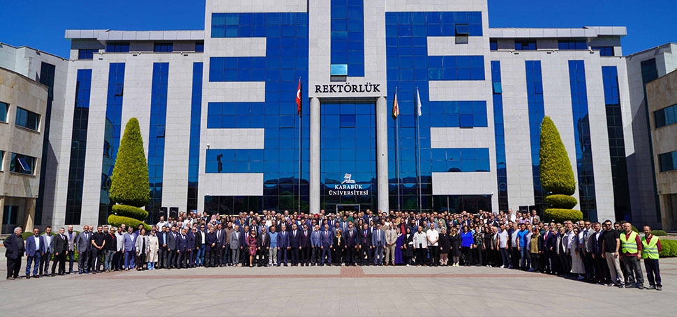 Karabük Üniversitesi Rektörü Prof. Dr. Fatih Kırışık, Ramazan Bayramı dolayısıyla