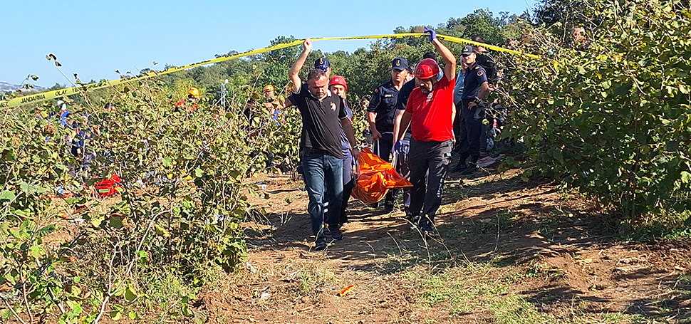 Samsun’un Bafra ilçesinde, kuyu açma çalışmasında kayan toprağın altında kalan