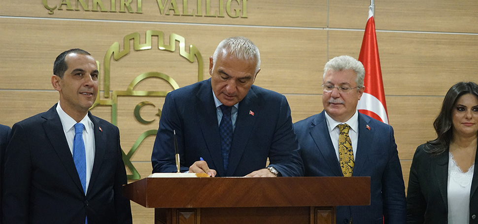 Kültür ve Turizm Bakanı Mehmet Nuri Ersoy, 1980’li yıllardan yurtdışına