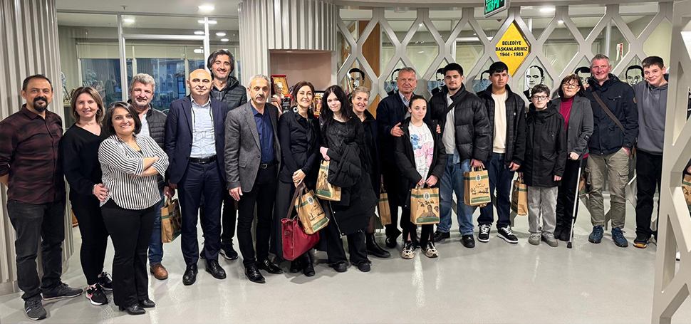 Mimar Sinan Ortaokulunun kardeşi Siegen Ganztagshauptschule Achenbach’tan tamamını göçmen aile