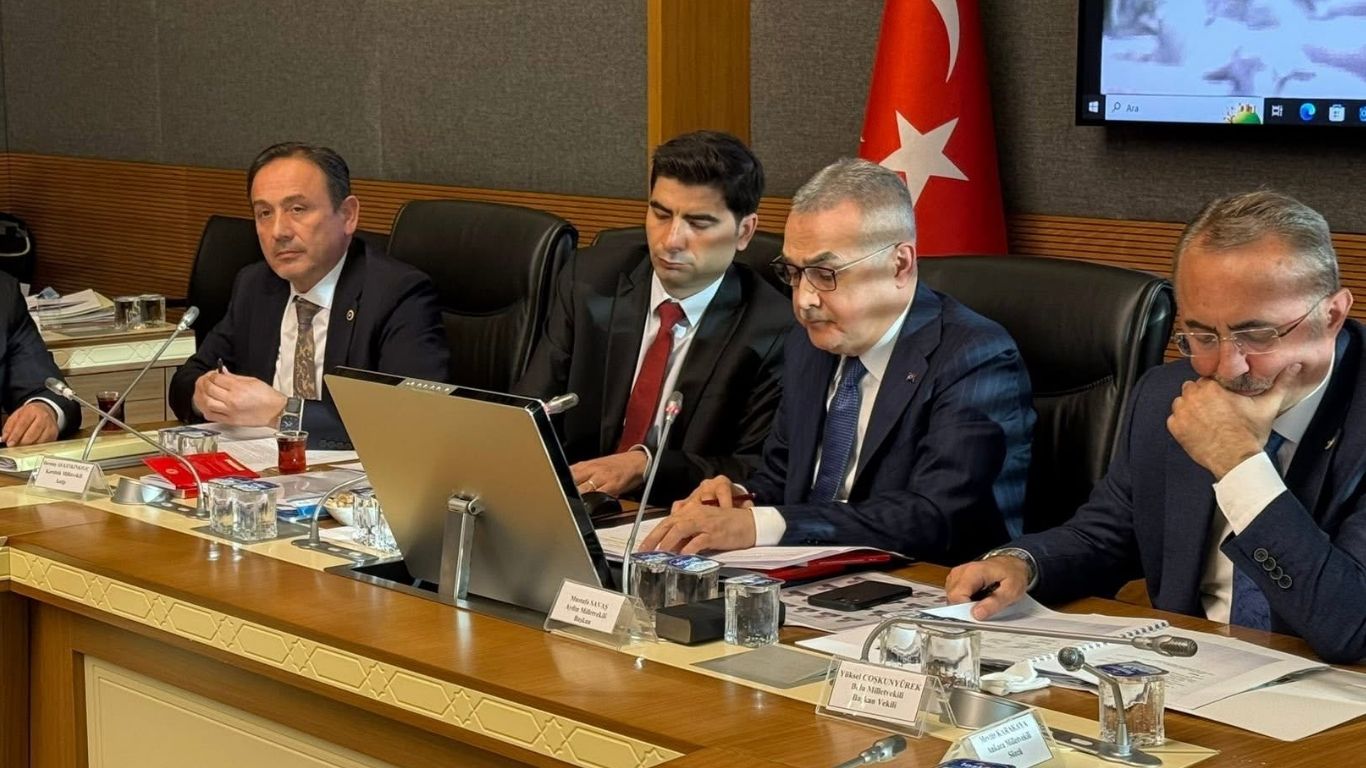 ANKARA BÜYÜKŞEHİR BELEDİYESİNİN BORÇLARI TBMM KİT KOMİSYONU’NDA TARTIŞMA YARATTI Kamu