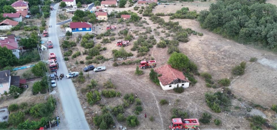 Karabük’ün Ovacık ilçesinde dün akşam saatlerinde kontrol altına alınan orman