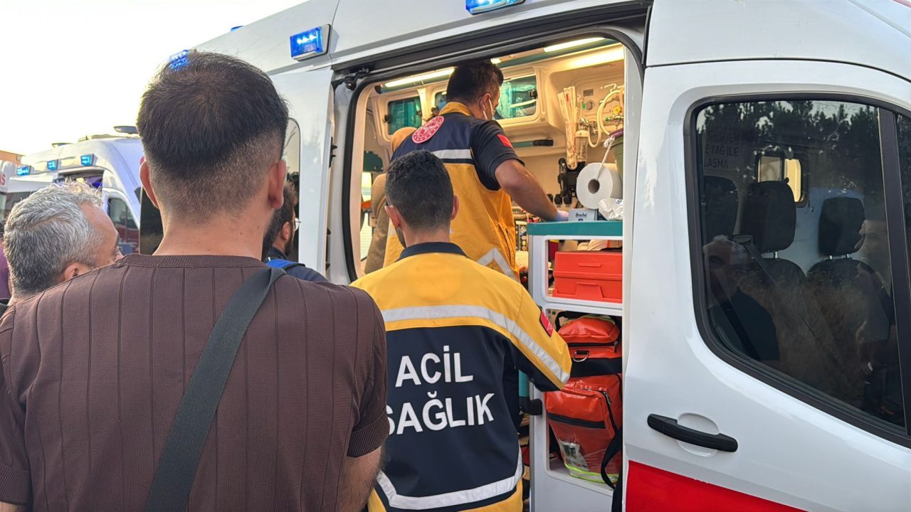 Anadolu Otoyolu'nun Bolu kesiminde yolcu otobüsünün kamyona çarpması sonucu ilk