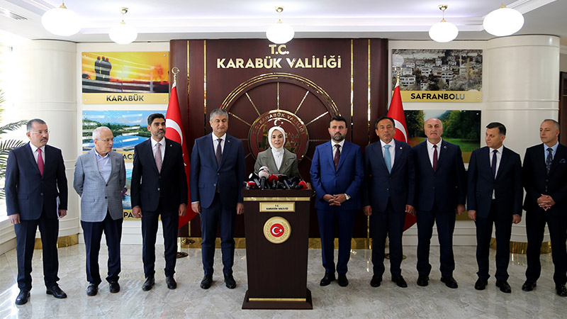 Aile ve Sosyal Hizmetler Bakanı Mahinur Özdemir Göktaş, Balıkesir’in Sındırgı