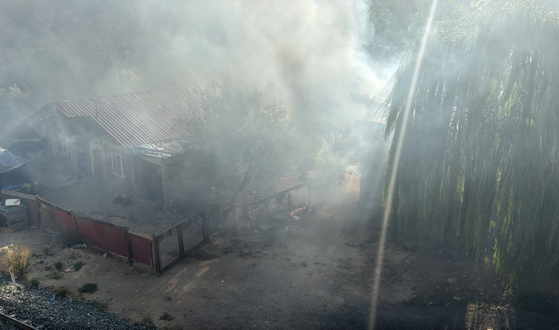 Karabük’te bir evin bahçesinde çıkan yangın söndürüldü. Cumayanı köyünde müstakil