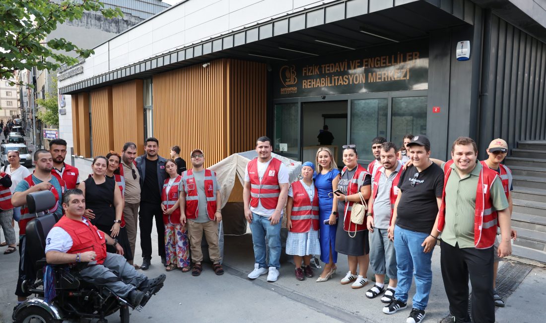 Bayrampaşa Belediyesi ve Kızılay’dan Engelli Bireylere Afet Farkındalık Eğitimi Bayrampaşa Belediyesi, Kızılay iş birliğiyle Fizik Tedavi ve Rehabilitasyon Merkezi’nde