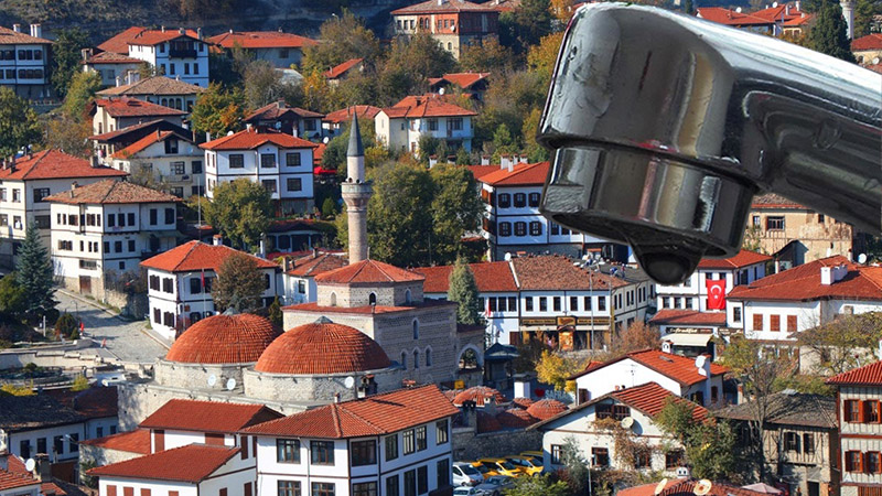 Safranbolu halkı su sıkıntısı yaşamaya devam ediyor. Safranbolu Belediye Başkanı