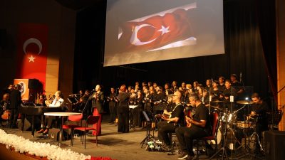 Karabük’te Lise Öğrencilerinden Muhteşem Sanat Gecesi Karabük/Safranbolu Borsa İstanbul Güzel Sanatlar Lisesi, Ortaöğretim Genel Müdürlüğü koordinesinde