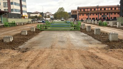 Eflani’deki pazar yerinin üstü kapatılıyor Eflani Belediye Başkanı Hüsnü Akın,