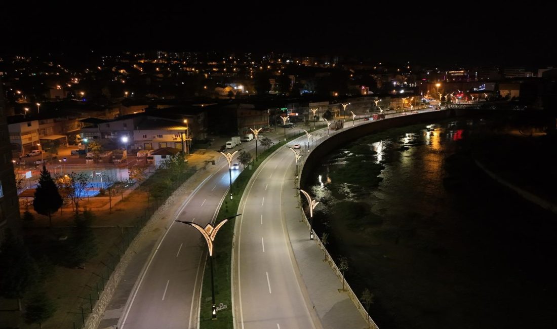 Karabük Belediyesi’nin şehir genelinde başlattığı yenileme ve düzenleme çalışmaları tüm