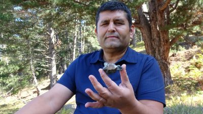Mantar toplarken göktaşı buldu Karabük’ün Eskipazar ilçesinde mantar toplamak için ormana giden Şenol Diktepe,
