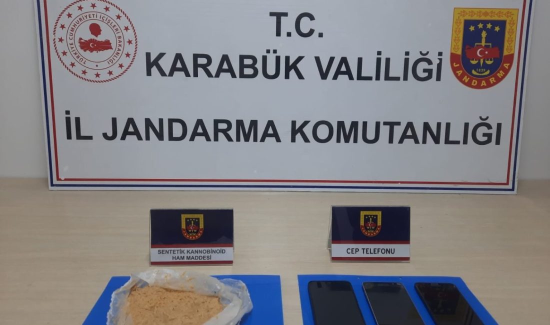 Karabük’te 20 kilo bonzai üretilebilecek hammadde ele geçirildi Karabük‘ün Eskipazar ilçesinde jandarma ekipleri tarafından düzenlenen operasyonda, 20 kilogram