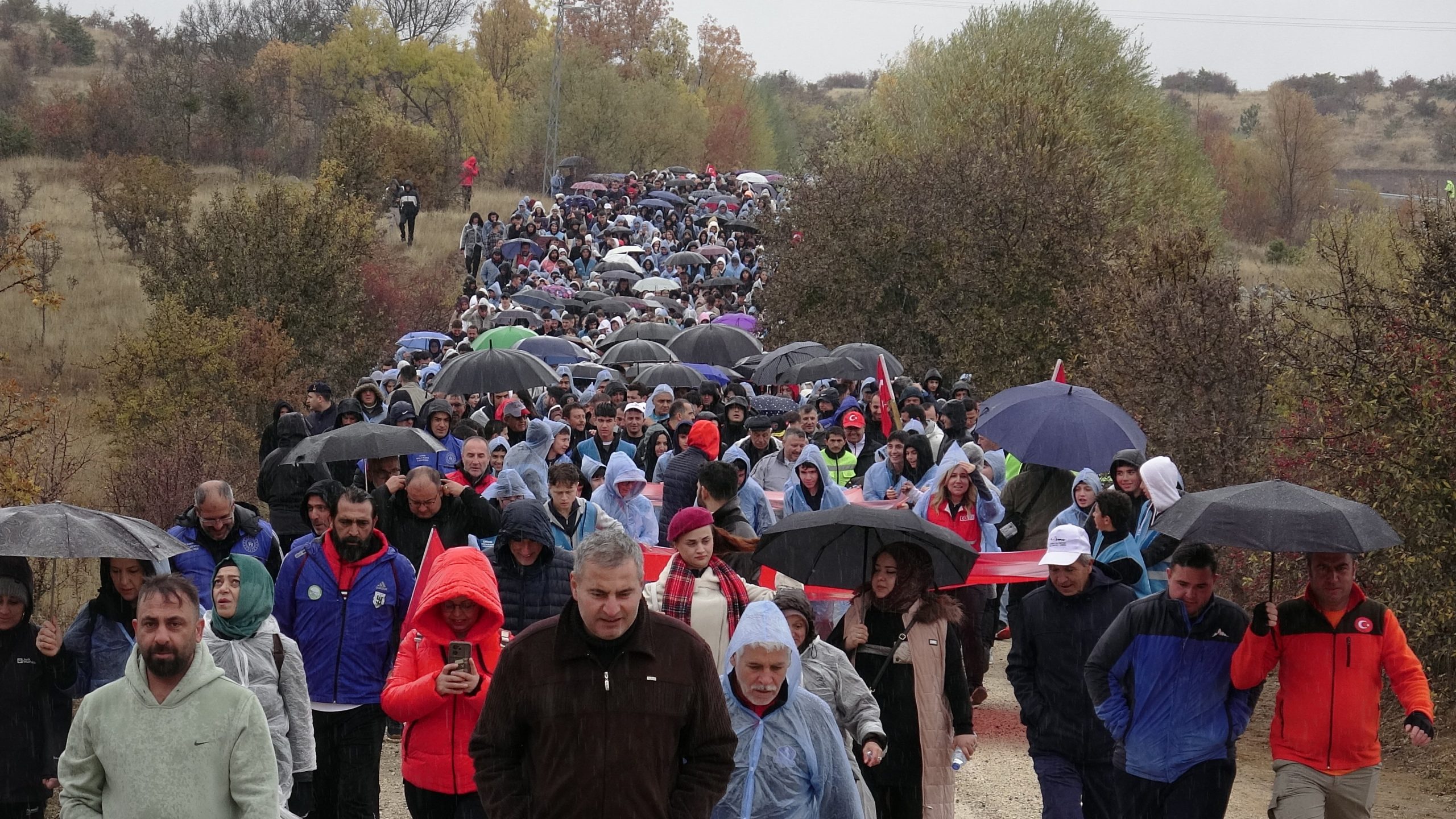 Çankırı’da 16. İstiklal Yolu Yürüyüşü Yapıldı Çankırı‘da Kurtuluş Savaşı’nda İnebolu Limanı’na gelen silahların cepheye ulaştırıldığı İstiklal