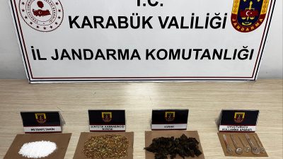 Karabük’te jandarma ekipleri tarafından düzenlenen uyuşturucu operasyonunda 5 kişi gözaltına