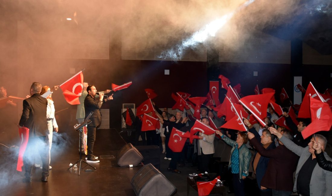 Kdz. Ereğli’yi Cumhuriyet Coşkusu Sardı Kdz. Ereğli Belediyesi Cumhuriyetin 102. yıl dönümü kutlamalarına Edirne Bandosu