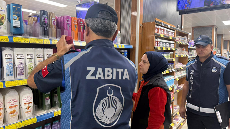 Karabük Belediyesi Zabıta Müdürlüğü ekipleri, kent genelinde faaliyet gösteren özellikle