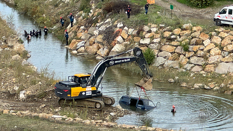 Bartın’ın Kozcağız Barajı mevkisinde sel afeti saha tatbikatı gerçekleştirildi. Tatbikatta