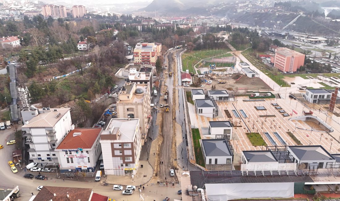 Karabük Belediyesi, şehir merkezinde altyapı ve üstyapı çalışmalarını aralıksız sürdürüyor.